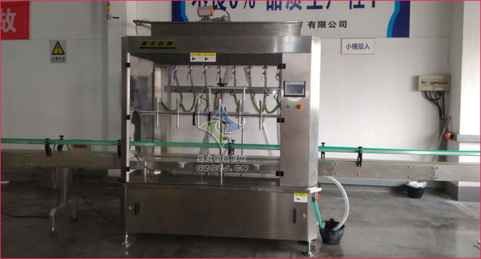 防凍液灌裝機(jī),車用添加劑灌裝機(jī)